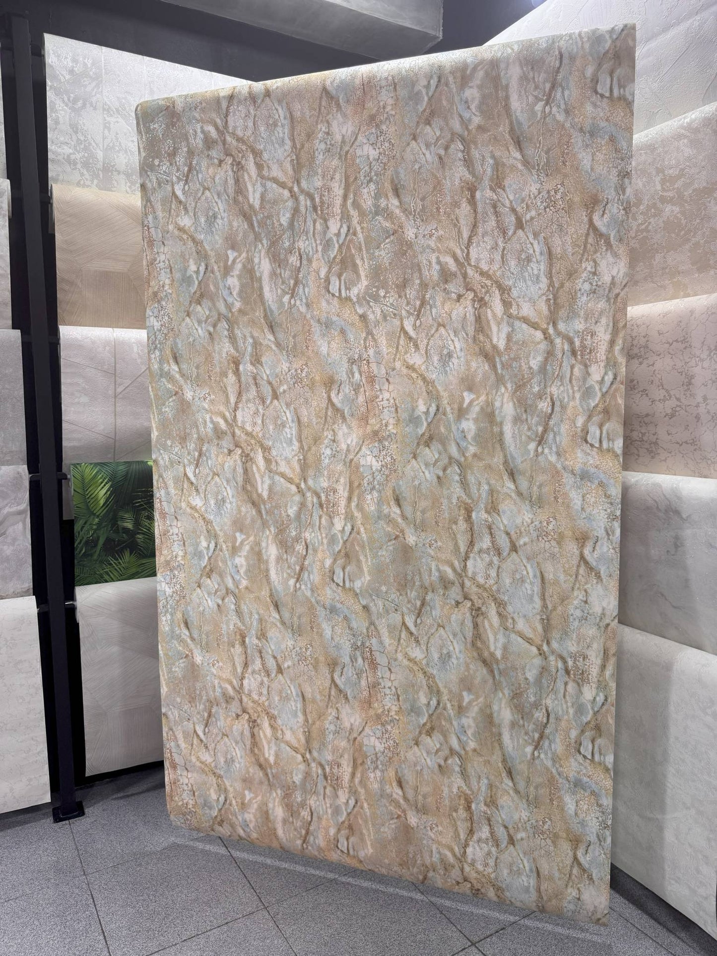 Wallpaper Level H762-4