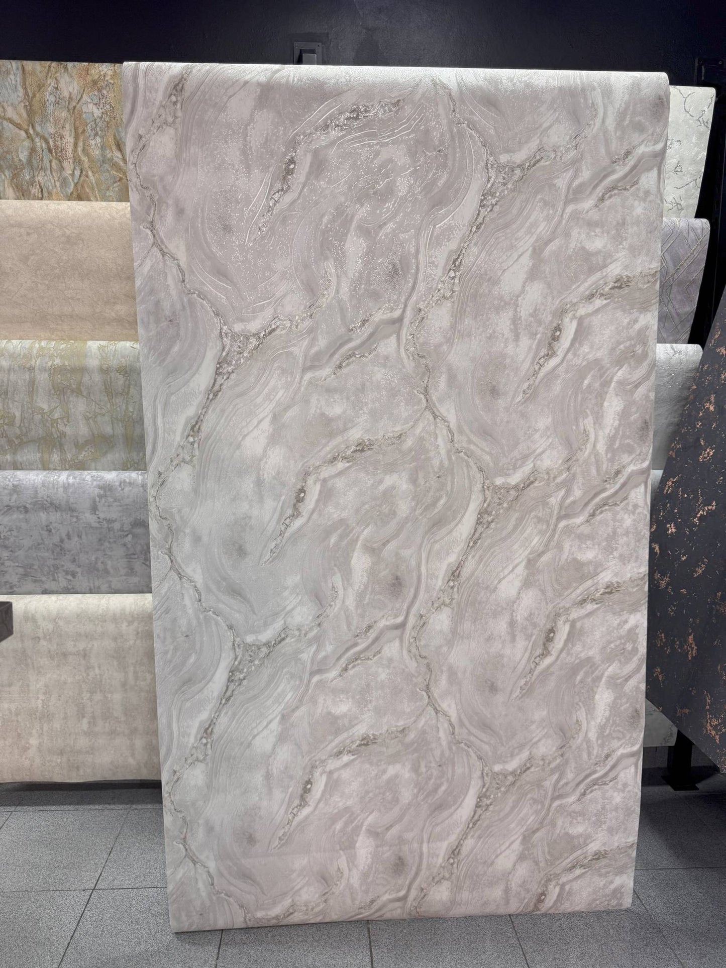 Wallpaper Level H761-9